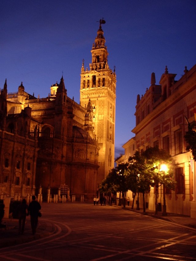 P5210071 cathedral y Giralda - Sevilla